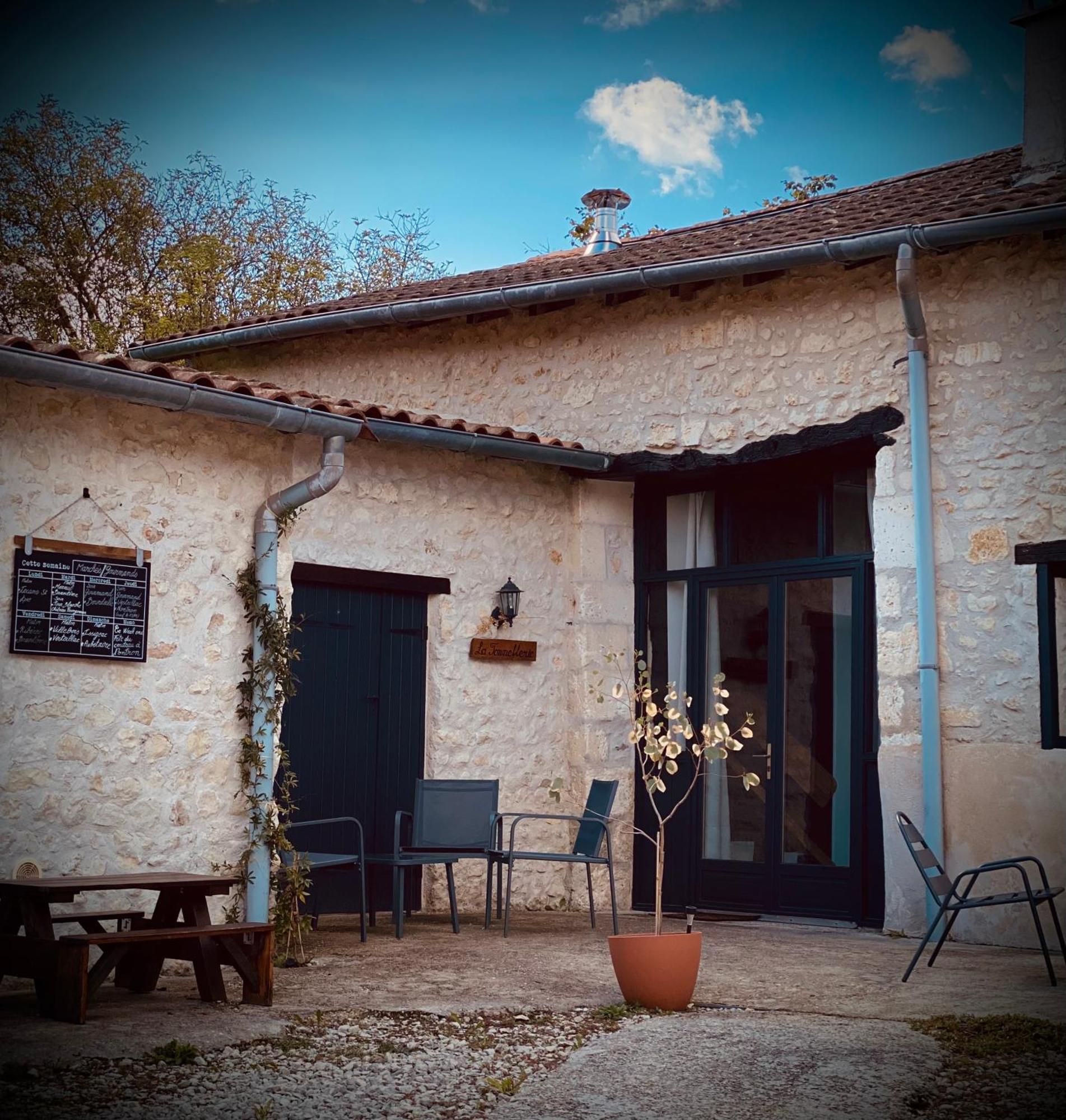 Metairie Des Gacheries Champagne-et-Fontaine Εξωτερικό φωτογραφία